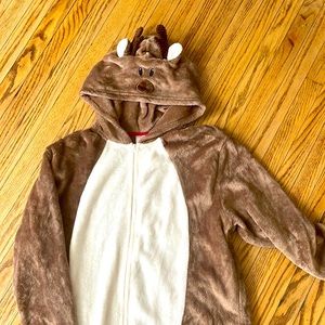 Matching family Christmas pjs.